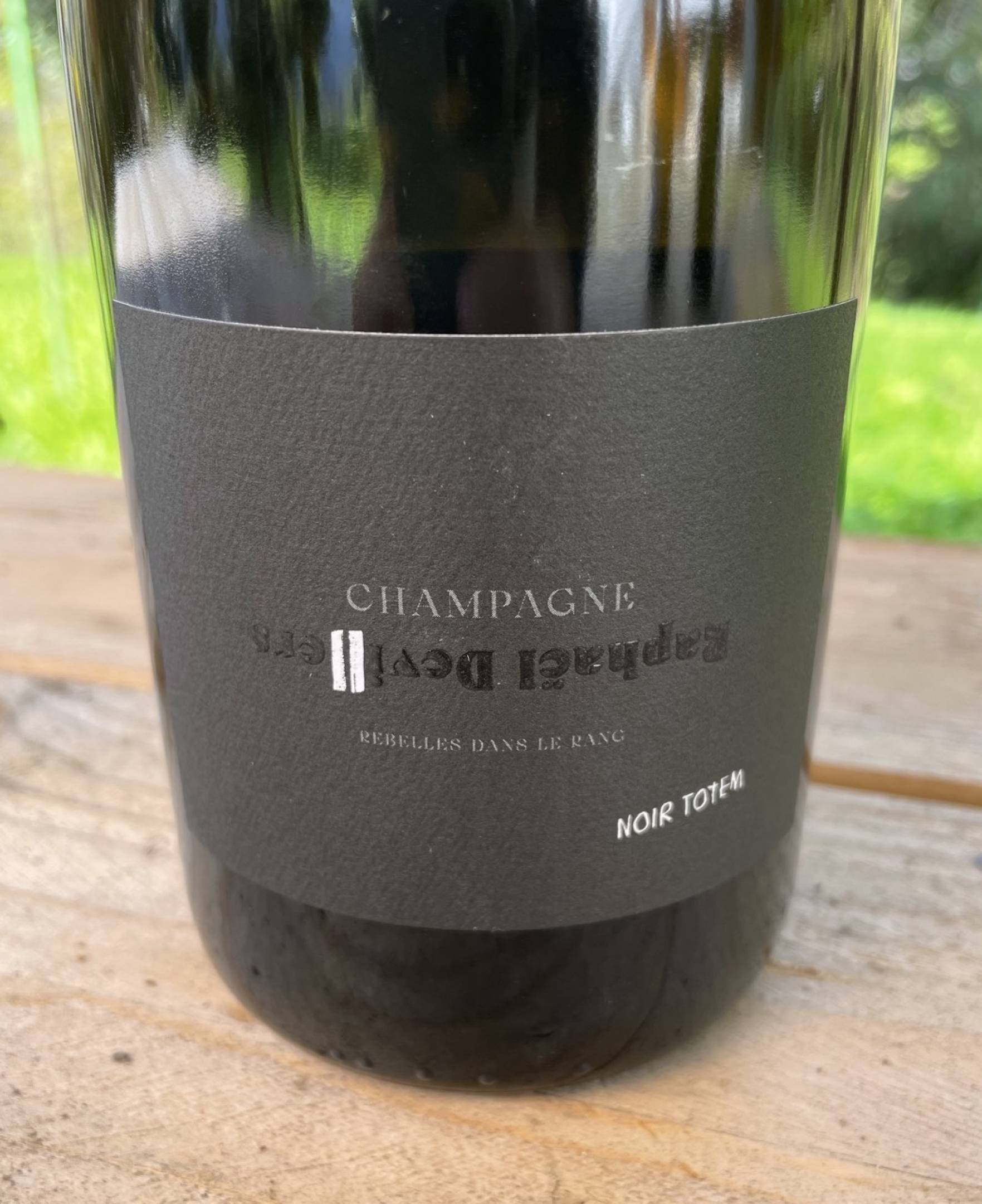 Raphael Devillers Champagne Noir Totem