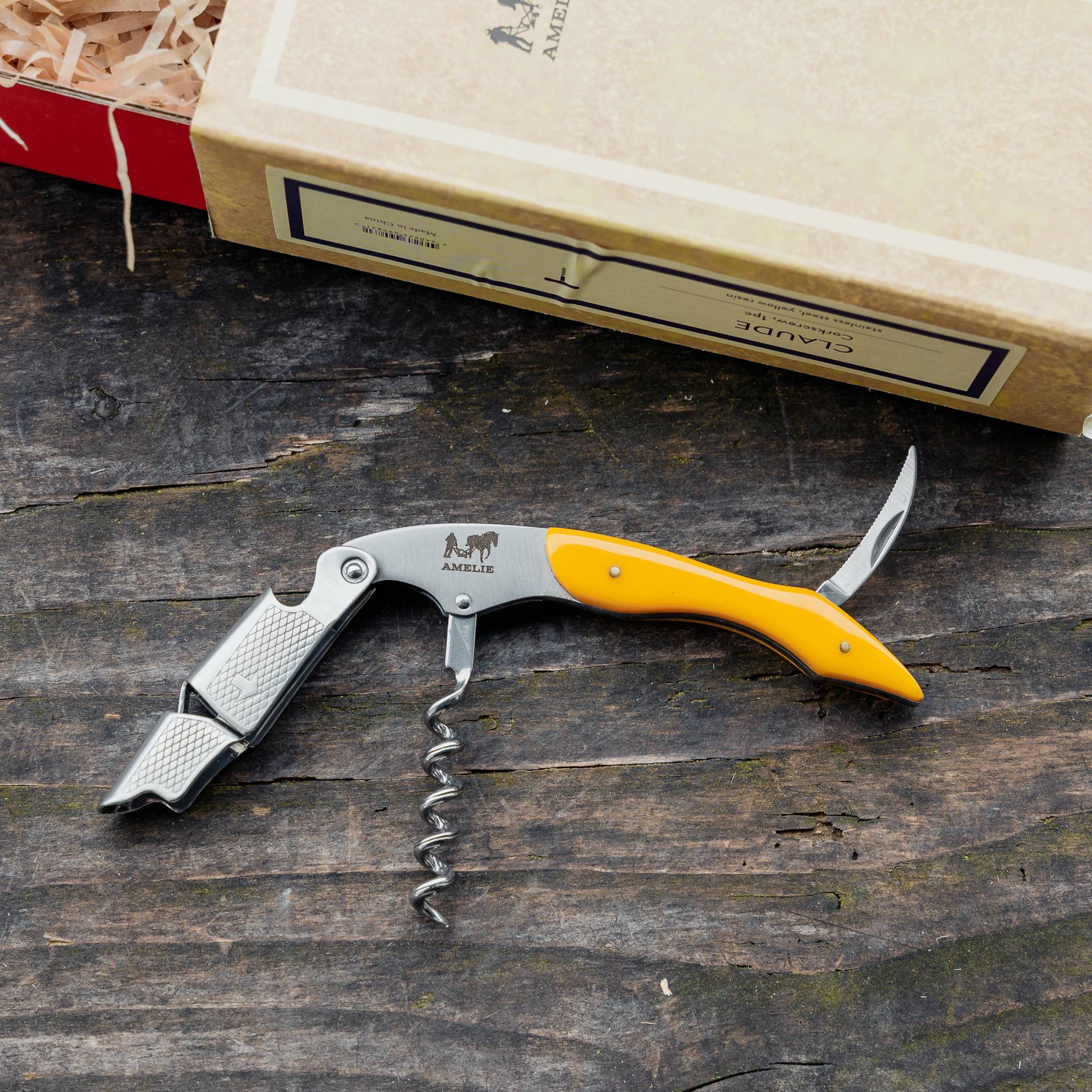 Amelie Claude Cavatappi