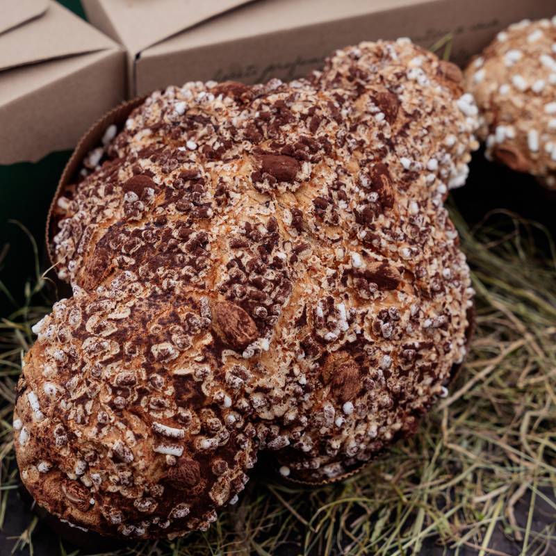 Colomba cioccolato al fieno caramellato
