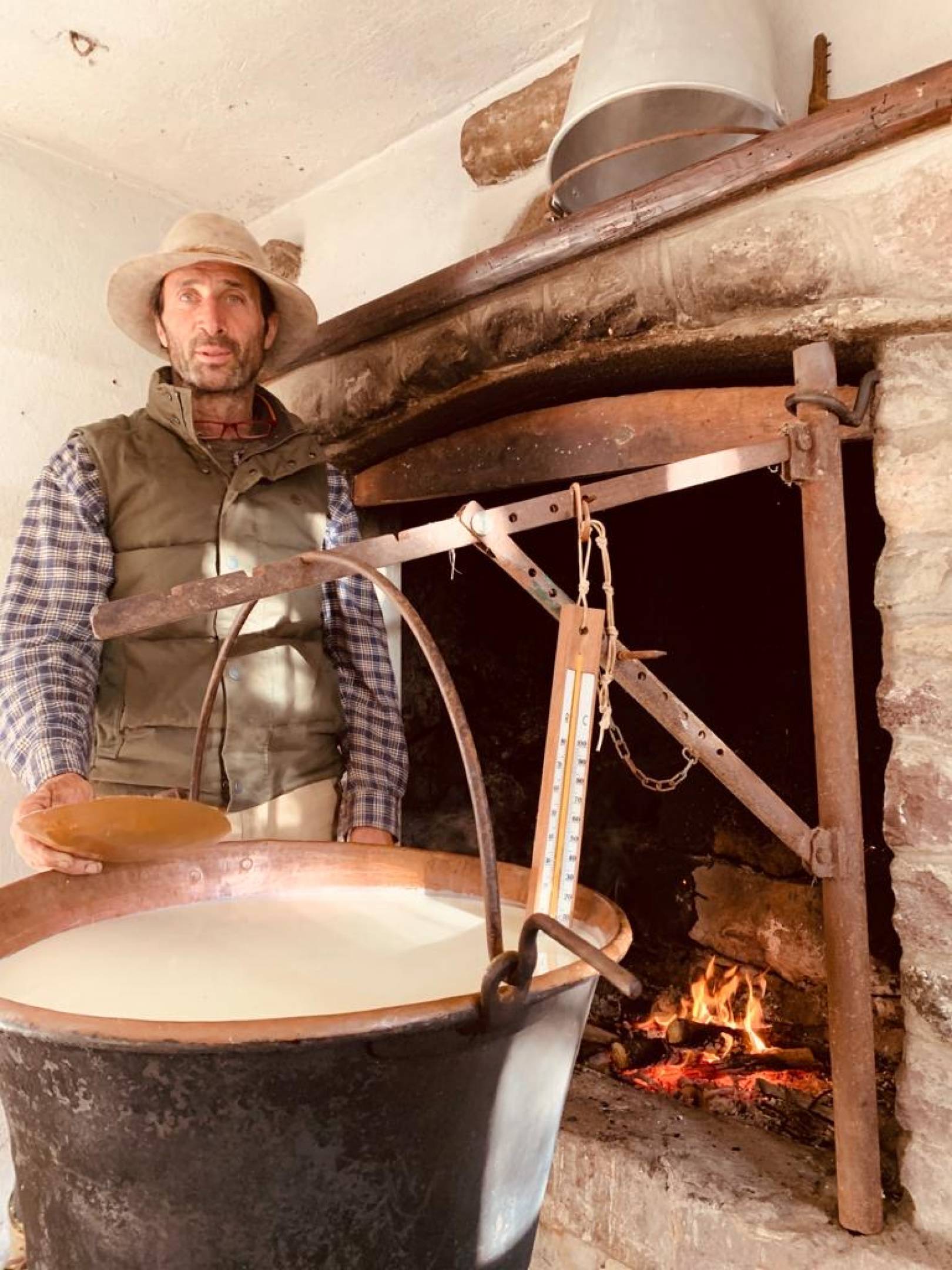 Strachì del Nono Cirillo: the cheese of tired cows