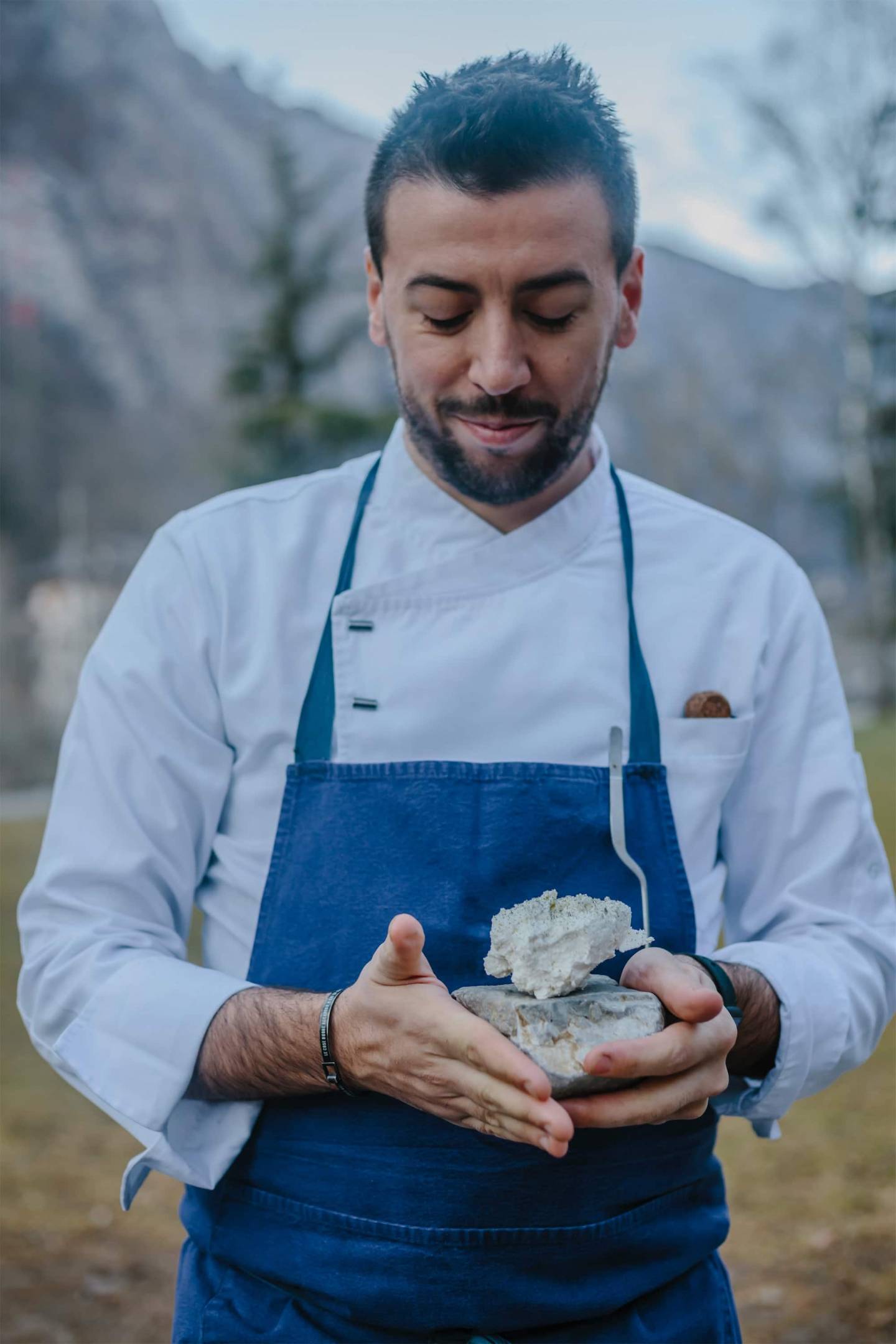 Cucina, sostenibilità e riutilizzo. Alessio Manzoni: Wild Chef.